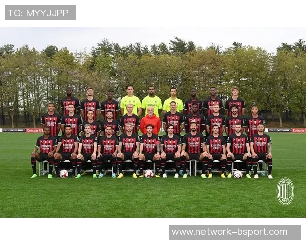 博尔顿与谢三周的激烈对决揭示足球战术的深层次博弈与精彩瞬间